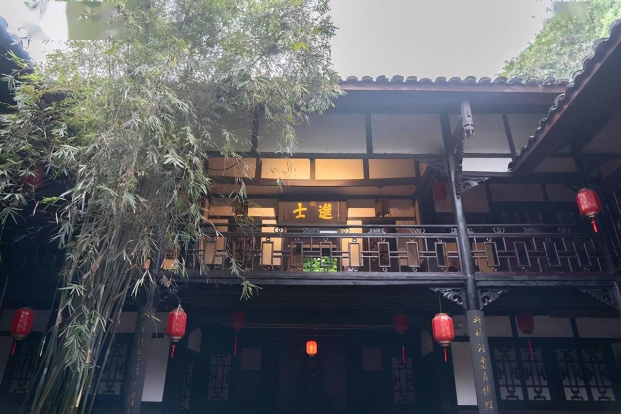 睡前将洋葱片放在脚下的做法，真的能带来预期的健康益处吗？